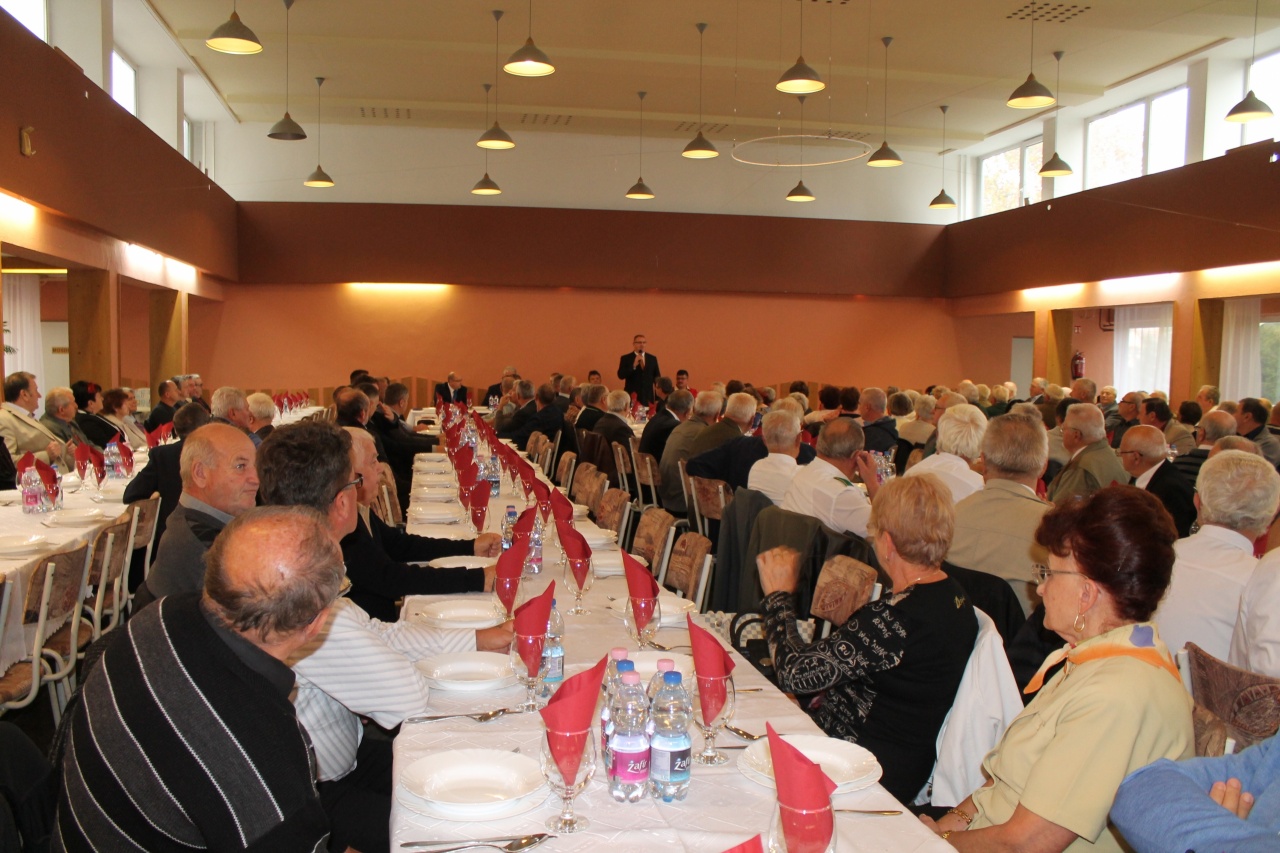 Múltidézés – Veterán rendőrök és közalkalmazottak találkoztak Nyíregyházán