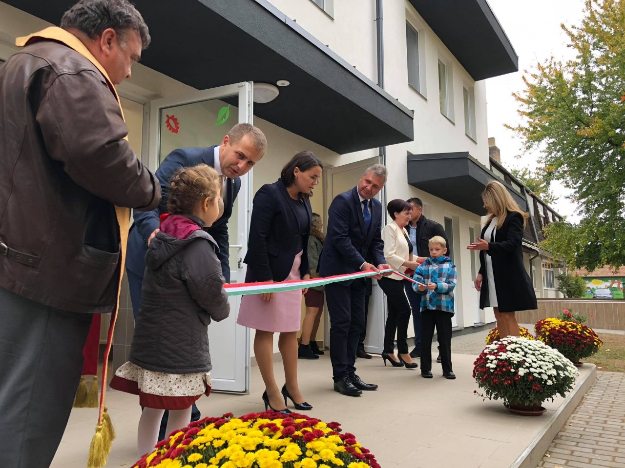 A nyírtelki Kastélykert Óvoda és Bölcsőde átadásán járt Novák Katalin
