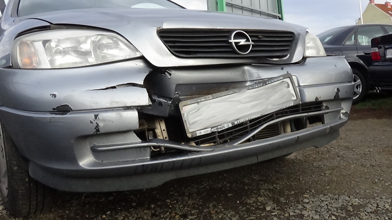 Baleset történt kedd délután a Mező utcán