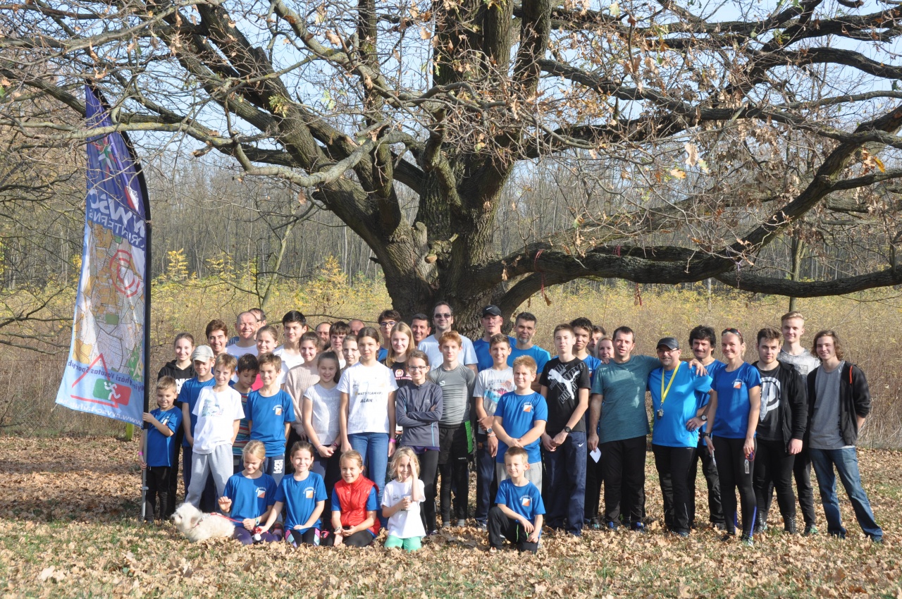 Dobogón a tájfutók - rangos versenyeken vettek részt idén az NYVSC sportolói