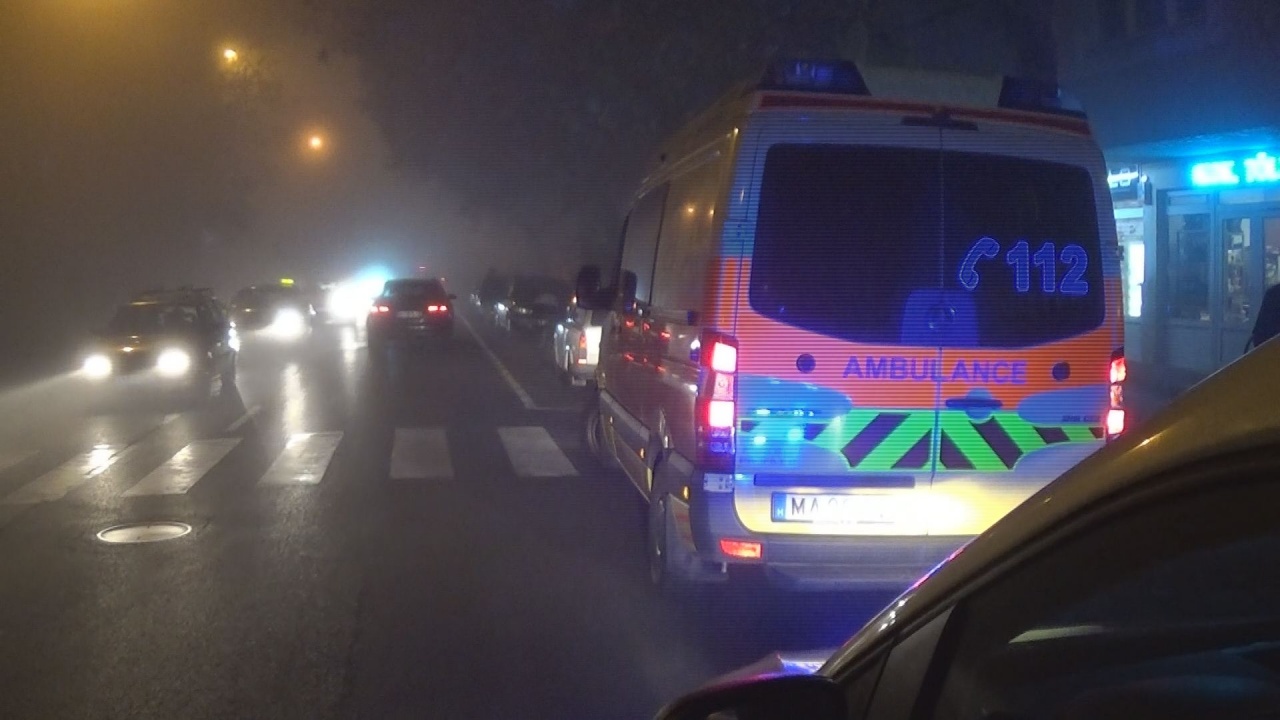 Gyalogost ütött el egy figyelmetlen sofőr a kijelölt átkelőhelyen