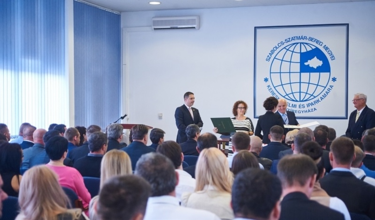 Mesterekké váltak – Autószerelők, festők, fodrászok és kőművesek végeztek