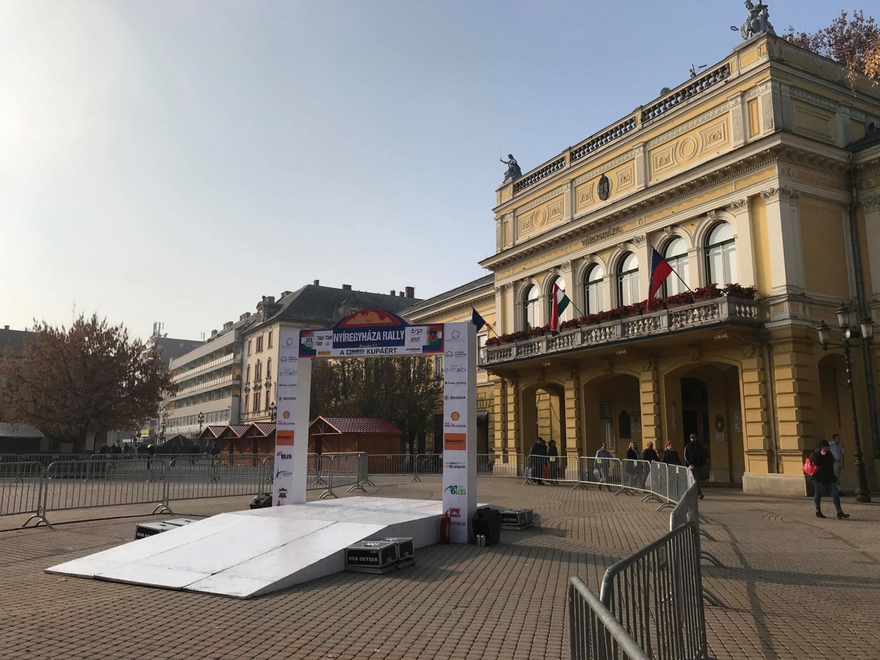 Ilyen csendes még sosem volt a belváros – De már nem sokáig!