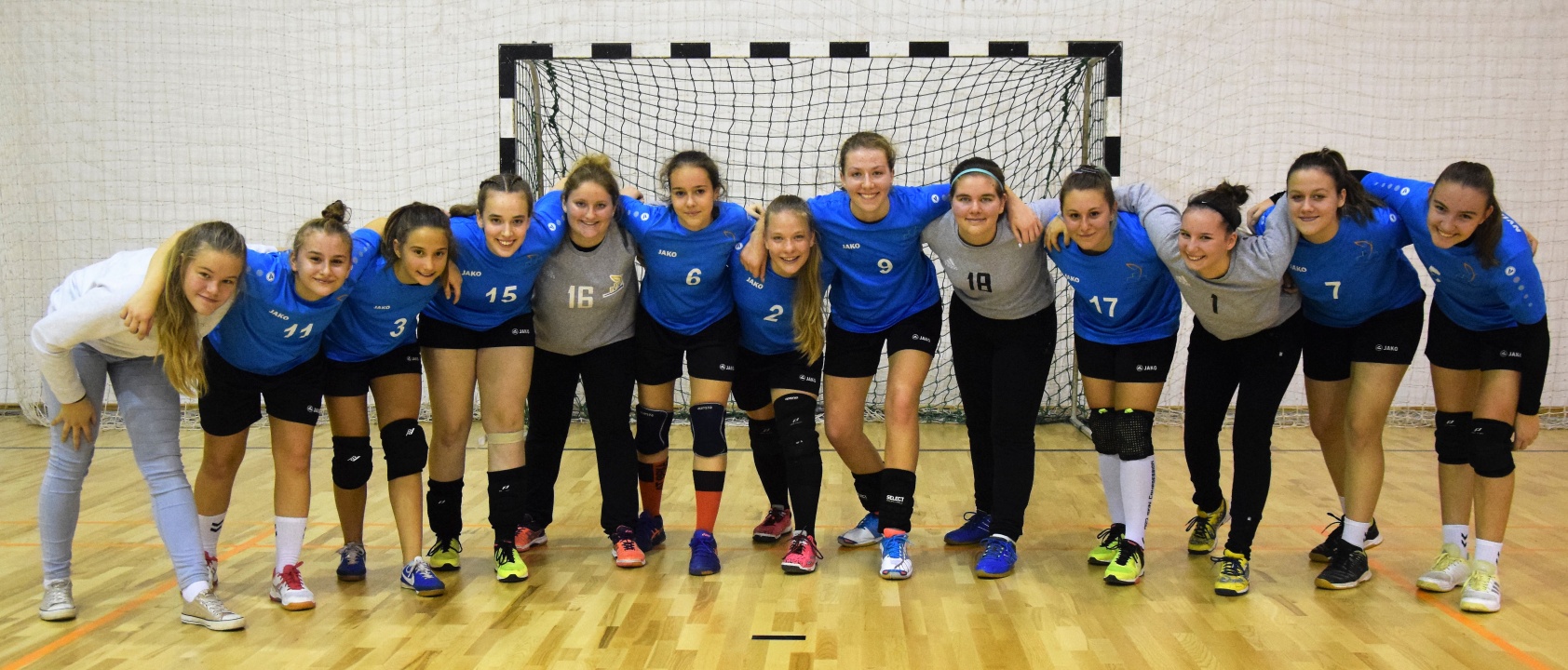 Nyolc meccs, nyolc győzelem - ismét nyertek a kézilabdás lányok