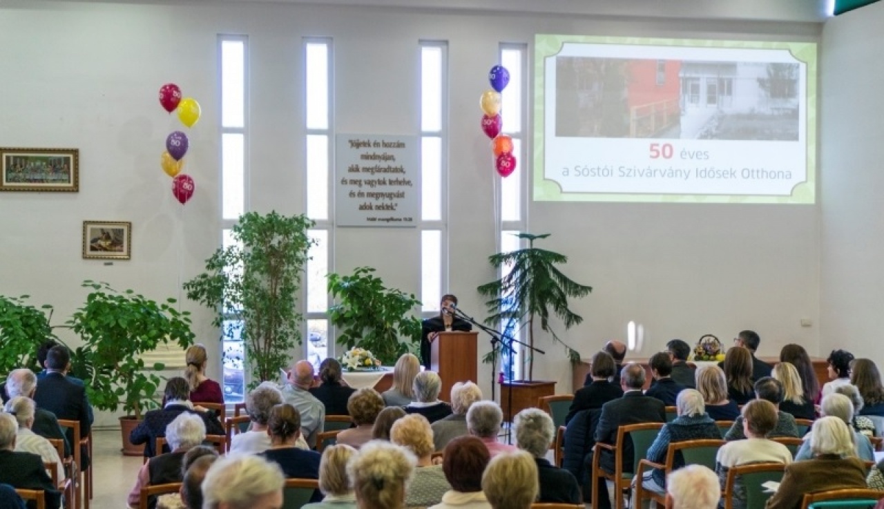 50 éves a Sóstói Szivárvány Idősek Otthona – A jubileum alkalmából ünnepséget tartottak