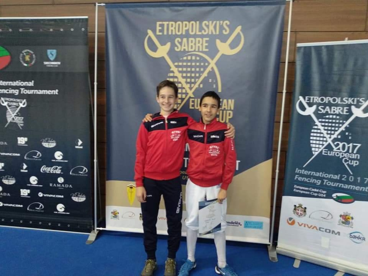 Rangos nemzetközi versenyen a kardozók - jó helyezések Szófiában