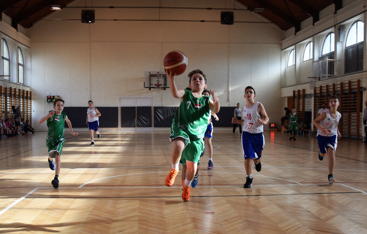 Hibátlan forduló a Gyermek Kupában - nyertek a Sportcentrum kosarasai
