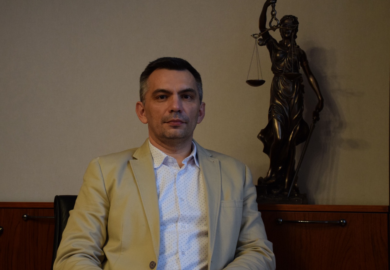 Gyerekek a vádlottak padján – Interjú Dr. Sörös Lászlóval