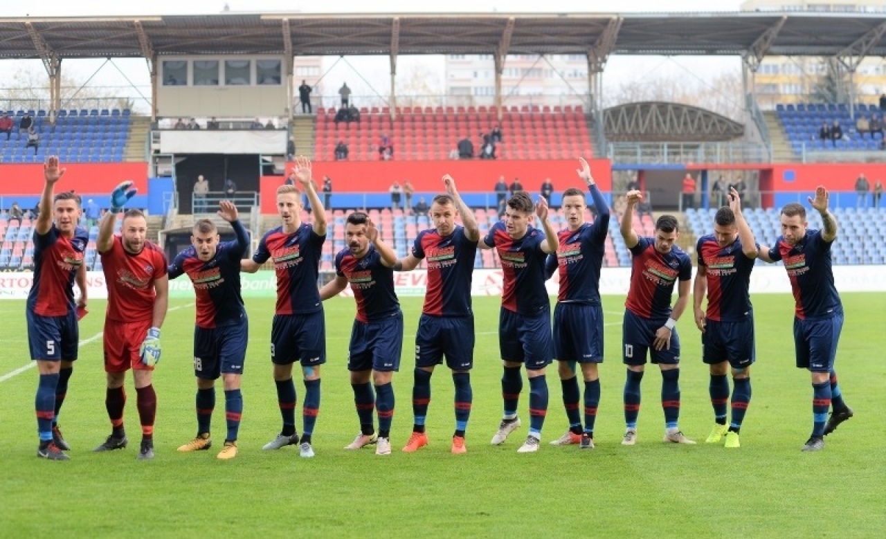 A listavezető otthonában a Szpari