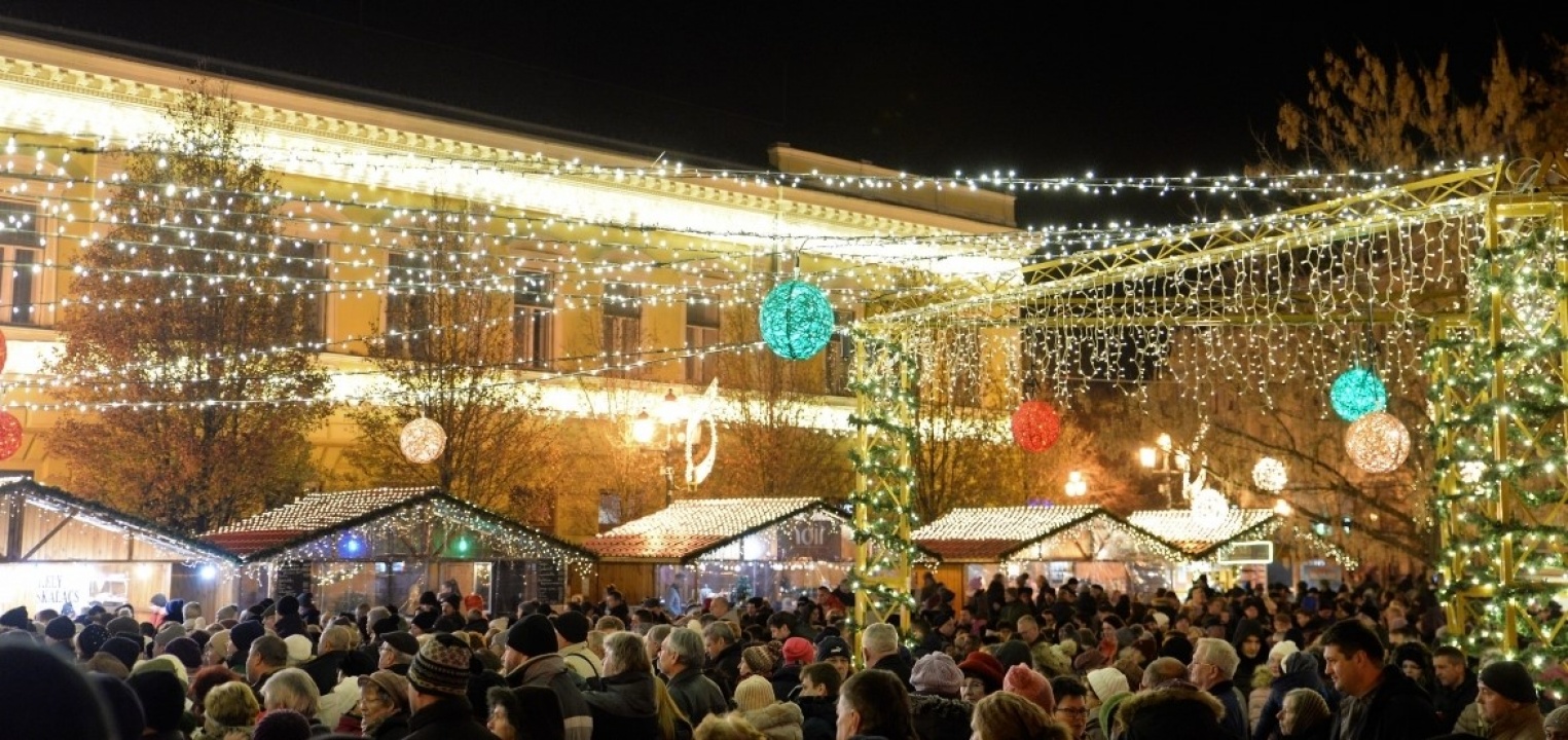 Szerdán a zenéé lesz a főszerep a forgatagban – CarPEDIGnem, Dóra és a Felfedezők