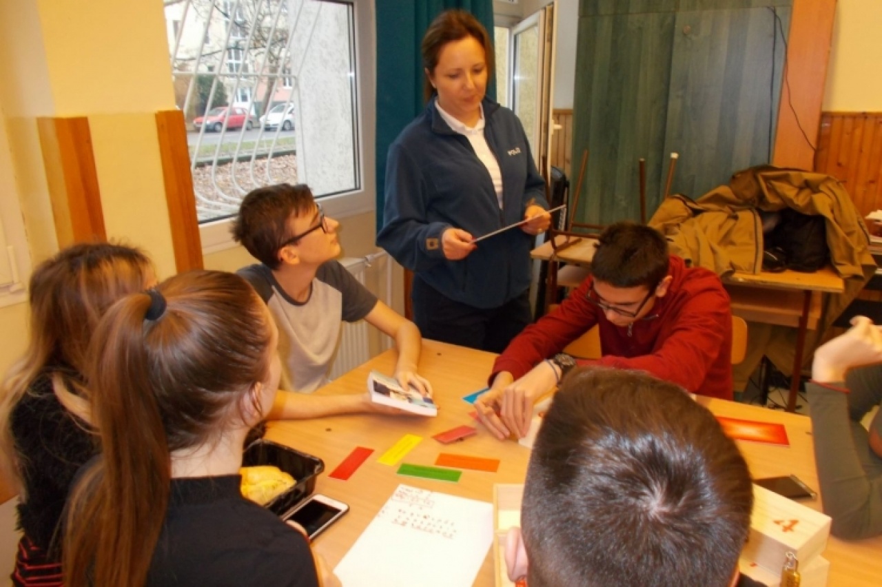 „Mentsétek meg Gordont!” Nyíregyházán – Új prevenciós játékot mutattak be a gyerekeknek