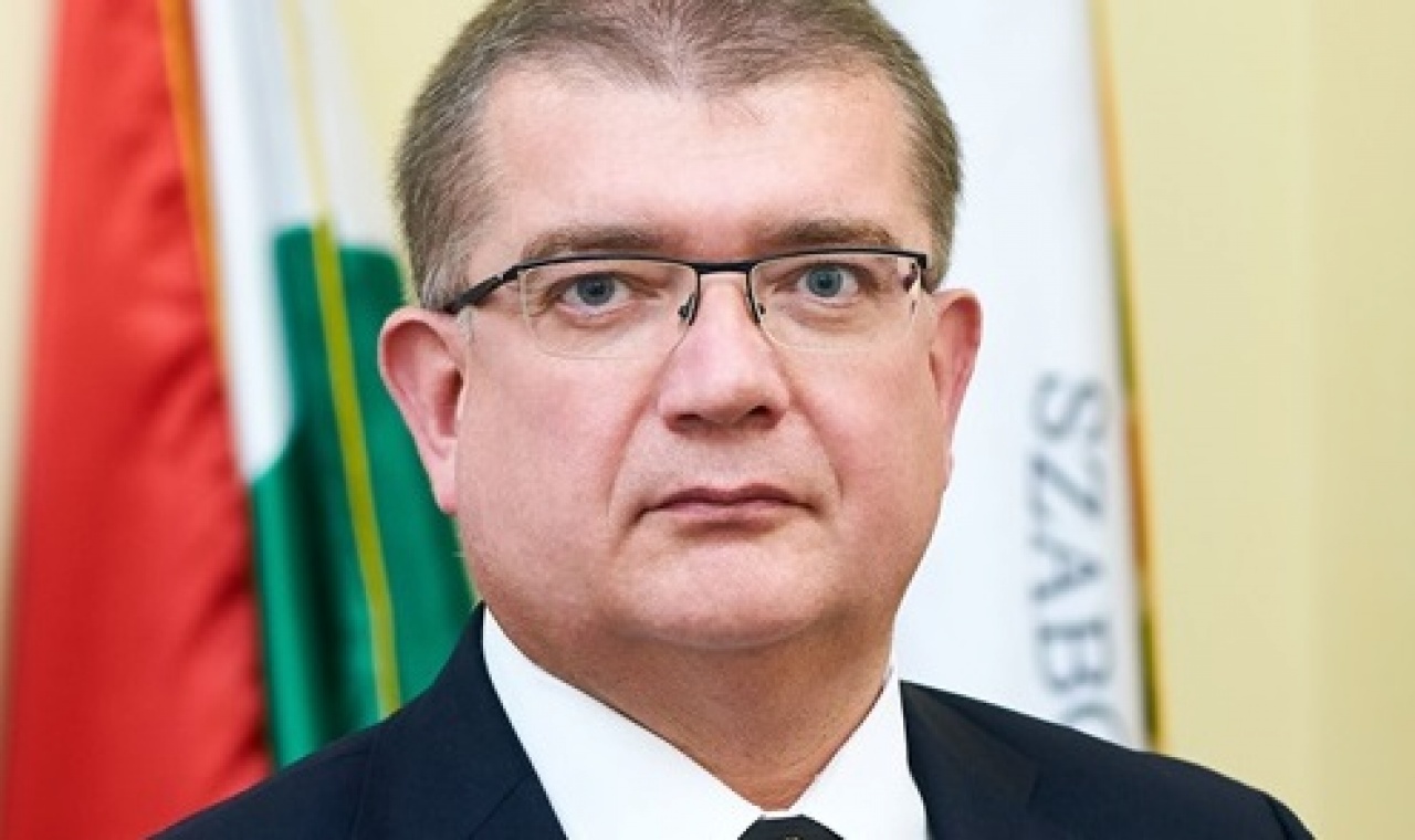 Román István kormánymegbízott kinevezte a Megyei Kormányhivatal új igazgatóját