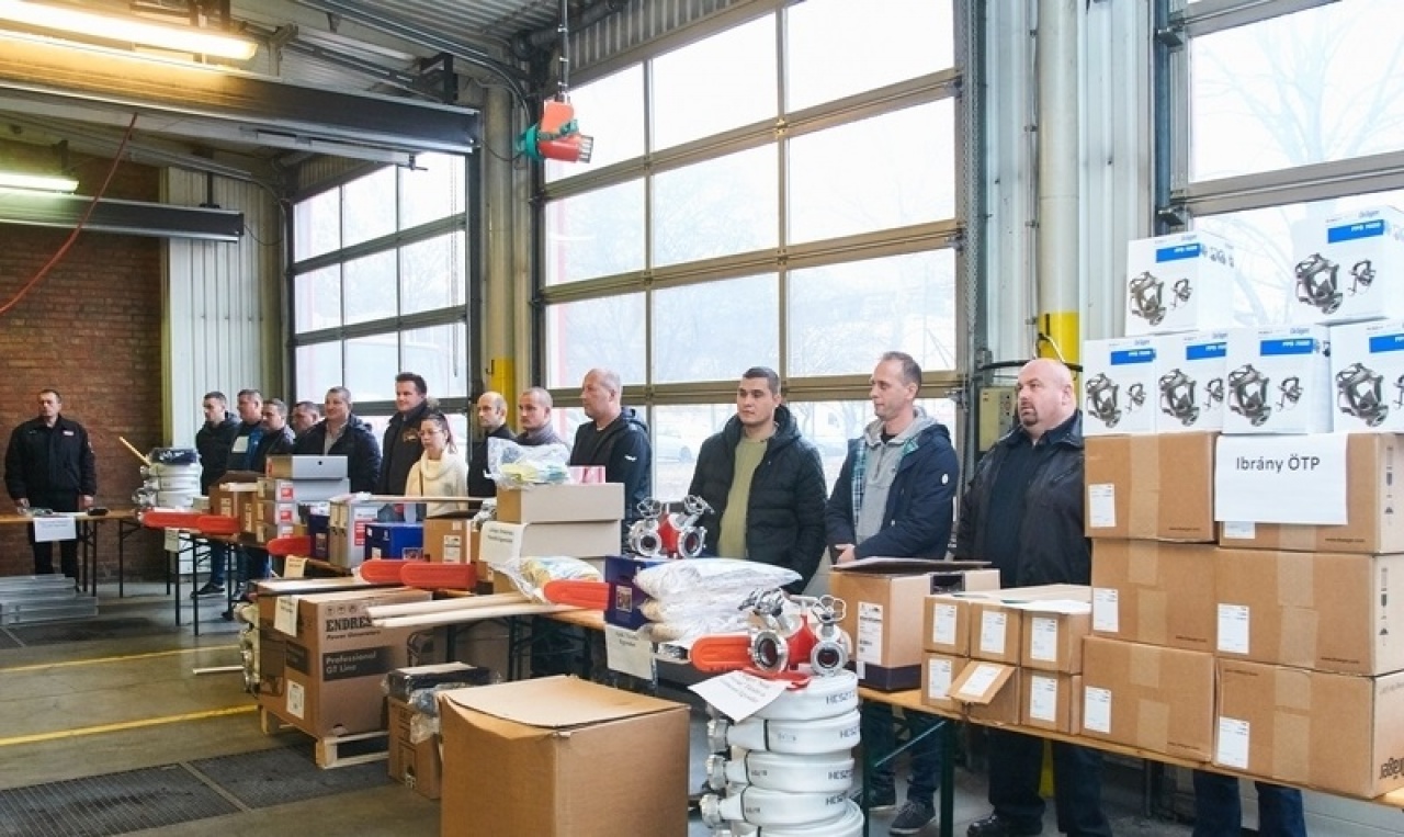 Felszerelések a katasztrófavédelemnek – Áramfejlesztő készüléket is kaptak a tűzoltók
