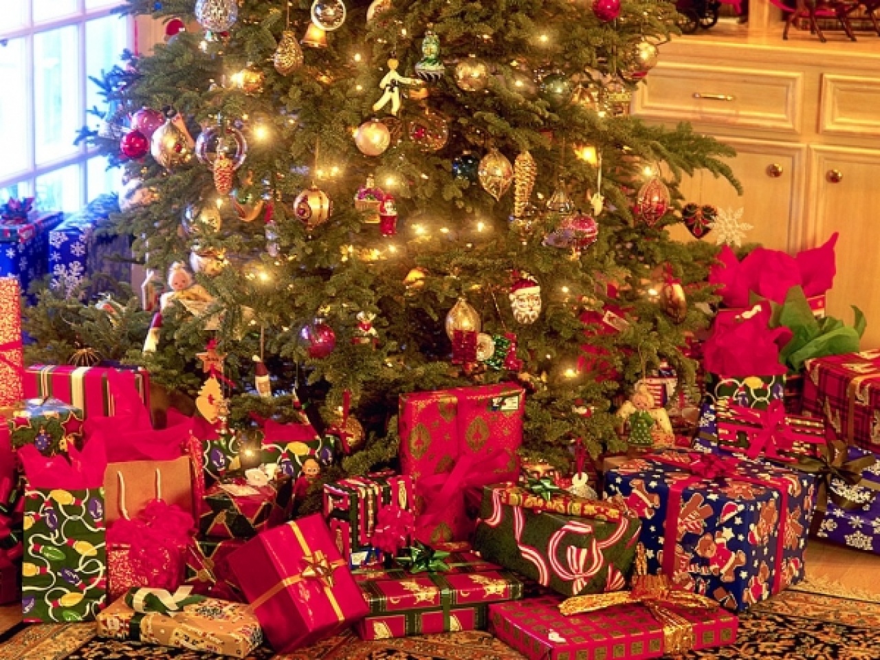 Karácsony - Növekvő forgalomra számítanak az áruházak 