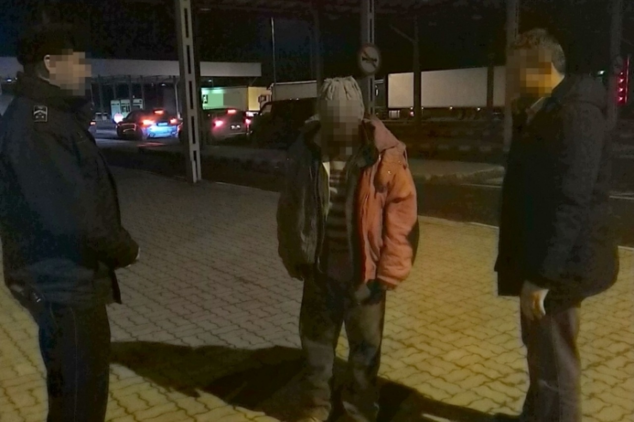 Tiltott határátlépésért felel – Illegálisan lépett az ország területére egy román férfi