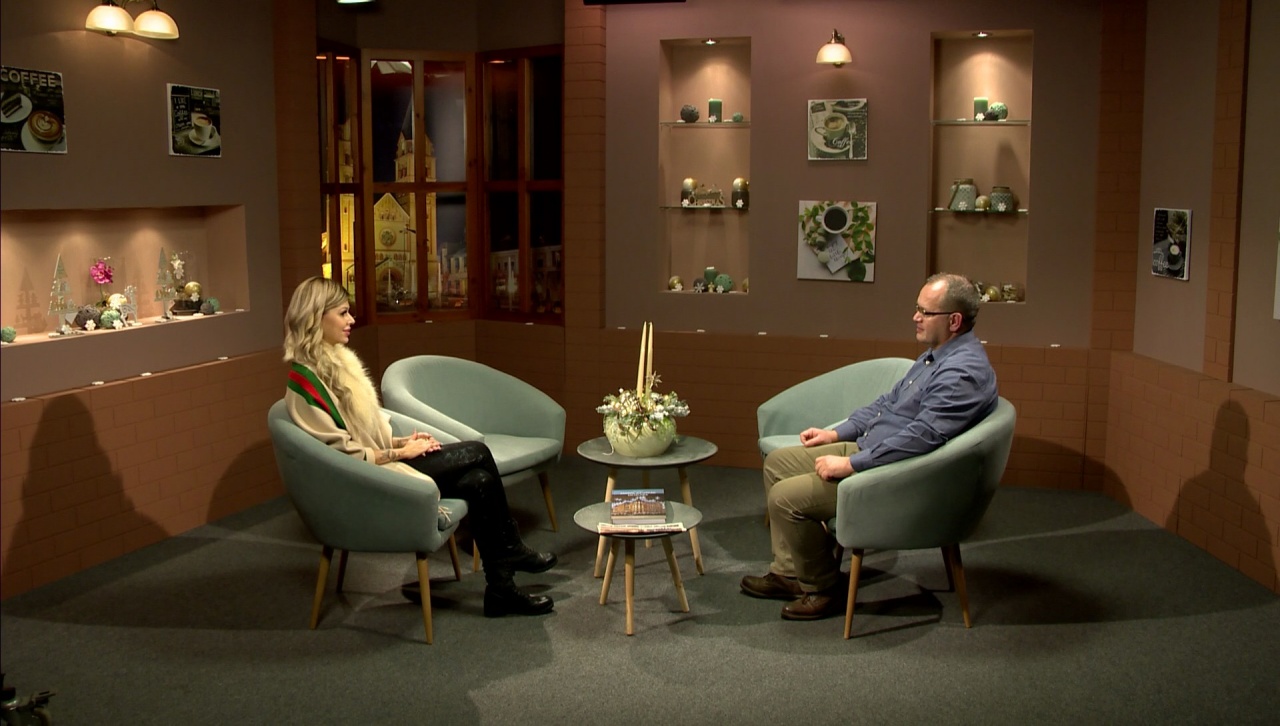 Karácsonyi tradíciók, közelgő programok és egy egyedülálló kötet a Sziesztában