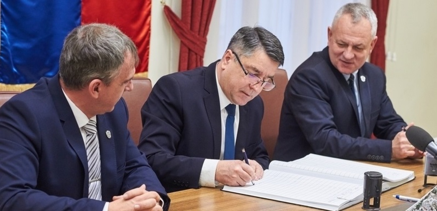 Temetői Főkönyv - nőtt a születések és a házasságkötések száma is