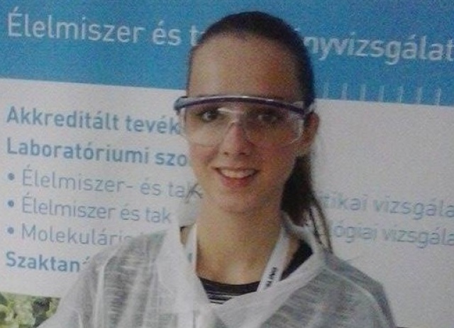 Laborkalandon vett részt az Arany középiskolás diákja