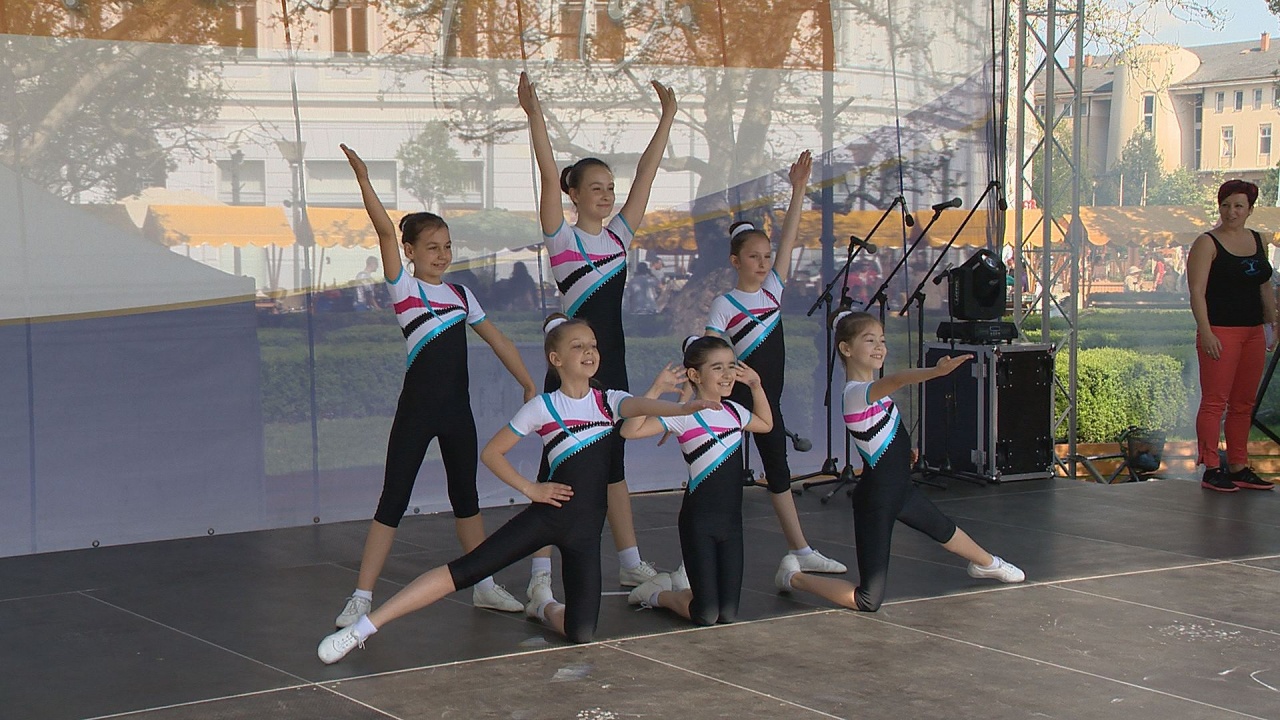 Sikert sikerre halmoz a Flexi Team