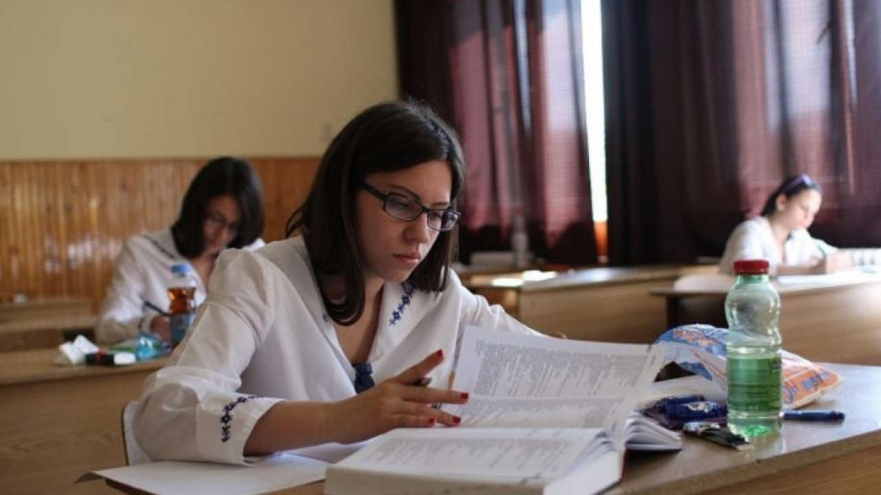 Hétfőn a magyar írásbelikkel kezdődnek a vizsgák