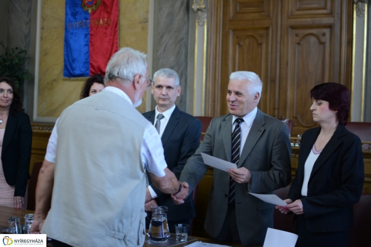 Ülnökök ünnepélyes eskütétele