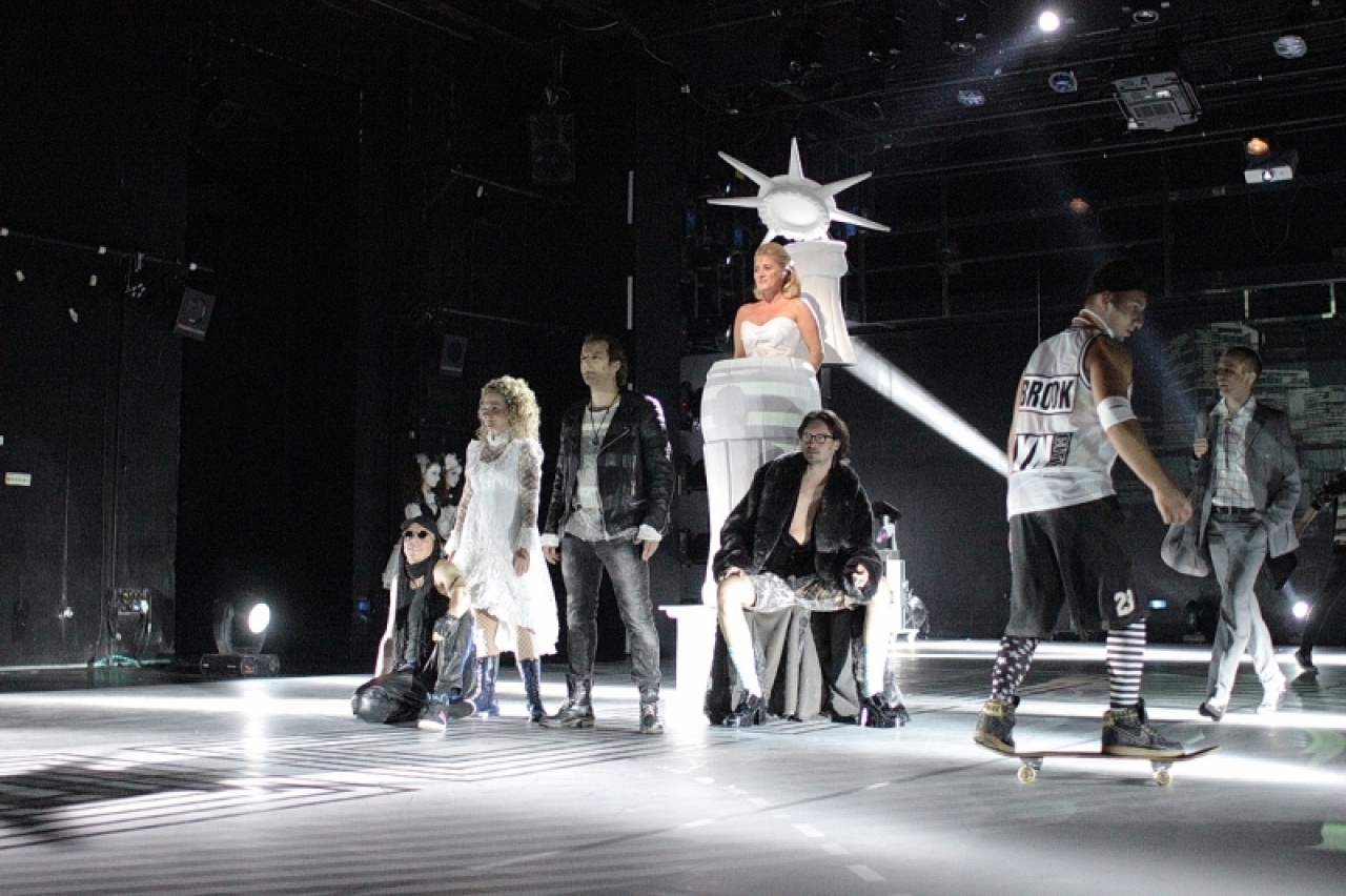 Még látható a Hair és a Szibériai csárdás