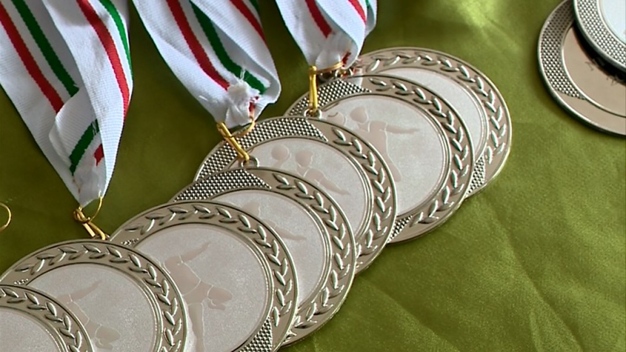 Megkapták az érmeket a kézisek