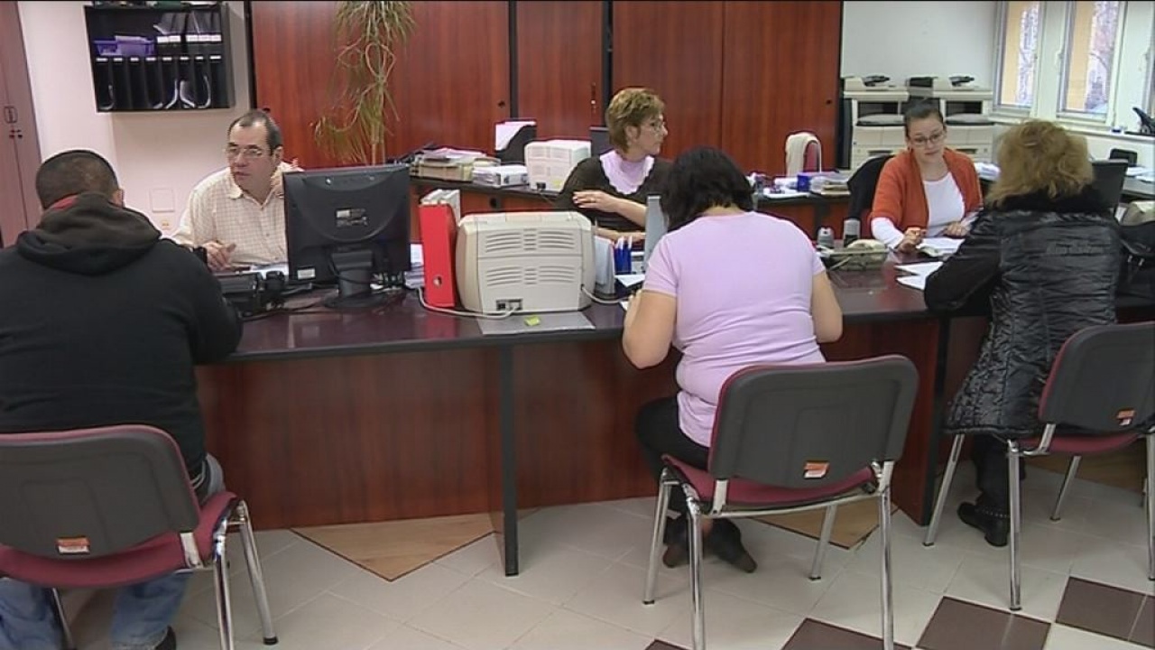 Kamarai hozzájárulás: 13 ezren fizettek, 17 ezren nem