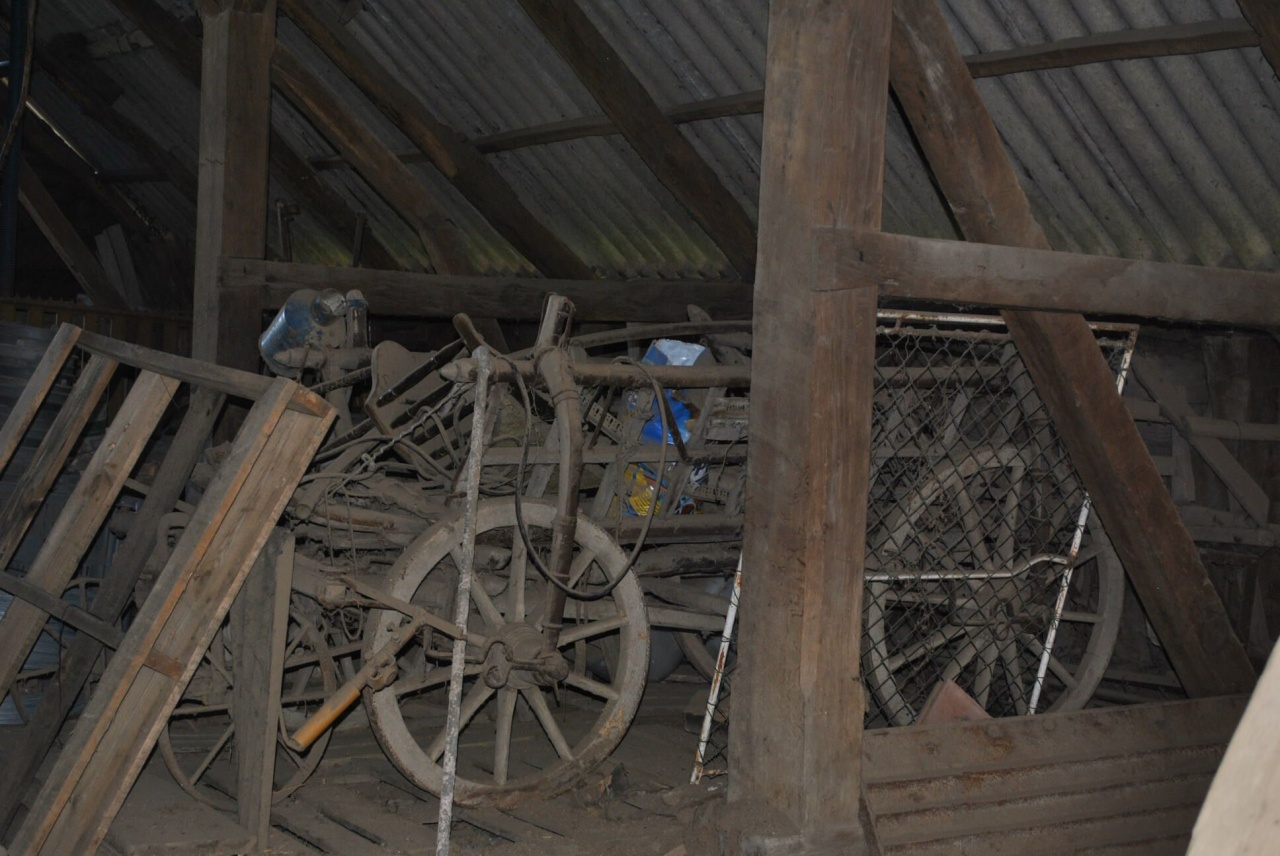 Elkezdődött a Csegöldi csűr áttelepítése a Sóstói Múzeumfaluba